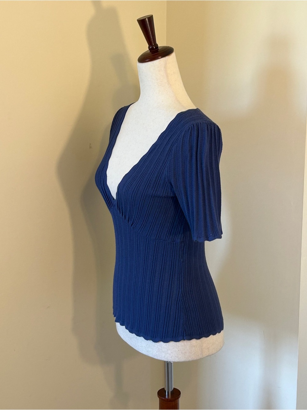 NWT Sézane CLOE Washed Blue Fancy Knit V-Neck Top 🇫🇷!! - Picture 3 of 9